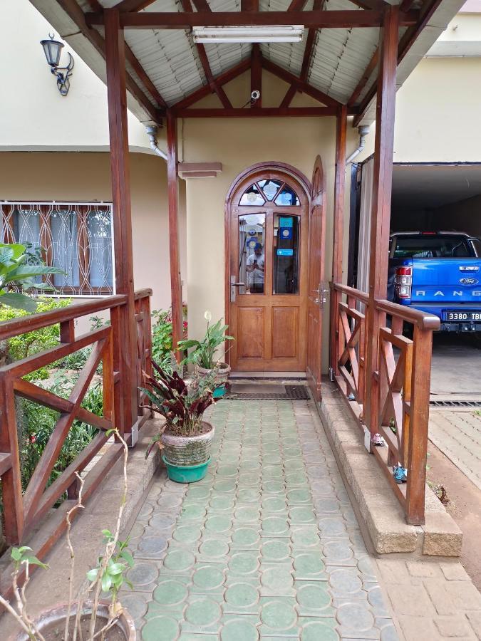 Antsirabe Hotel ภายนอก รูปภาพ