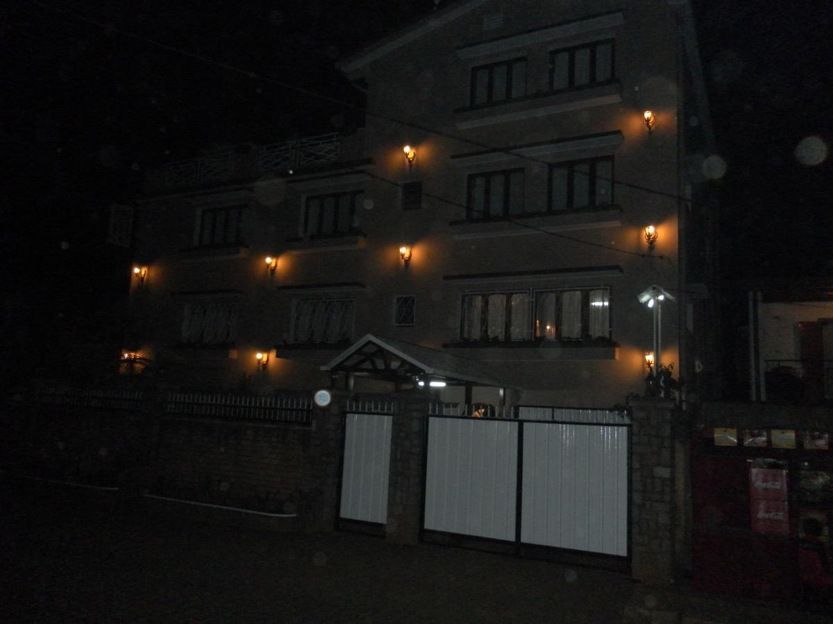 Antsirabe Hotel ภายนอก รูปภาพ