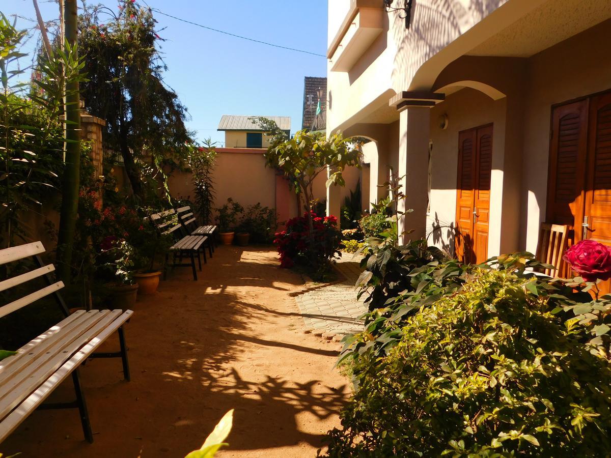 Antsirabe Hotel ภายนอก รูปภาพ