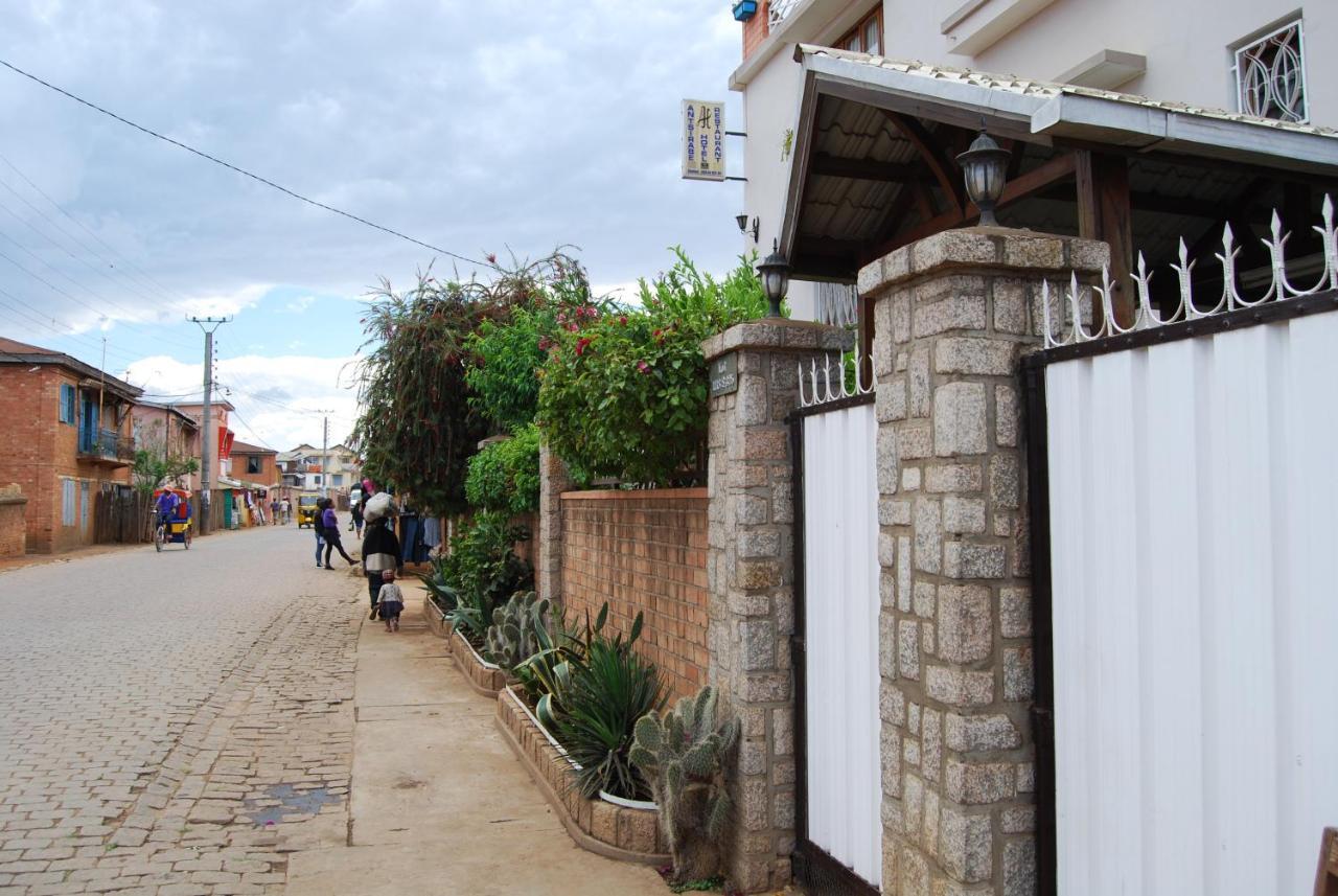 Antsirabe Hotel ภายนอก รูปภาพ
